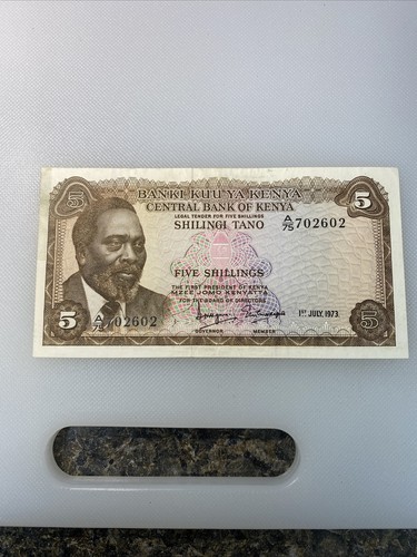 kenya！！！ 1973 KENYA ONE SHILLING VF-EF CONDITION FIRST PRESIDENT OF