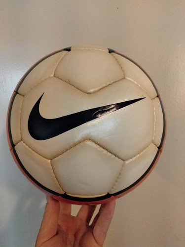 RARE Nike Total 90 Aerow II FIFA Approved La Liga Official RARE Nike Total 90 Aerow II FIFA Approved La Liga Official