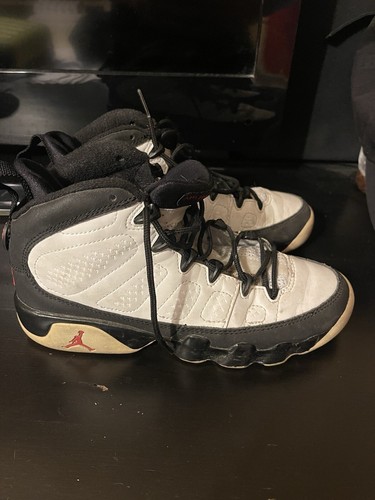 Nike Jordan IX size 5Y 2002 Black Red White 302359-101 Rare