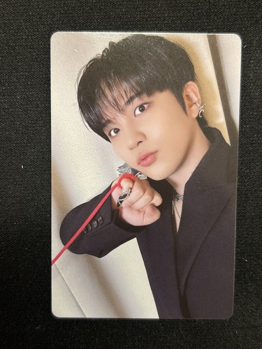 ATEEZ JONGHO PHOTOCARD ジョンホ　トレカ ATEEZ JONGHO GOLDEN HOUR PART 2 PHOTOCARD WALMART EXCLUSIVE