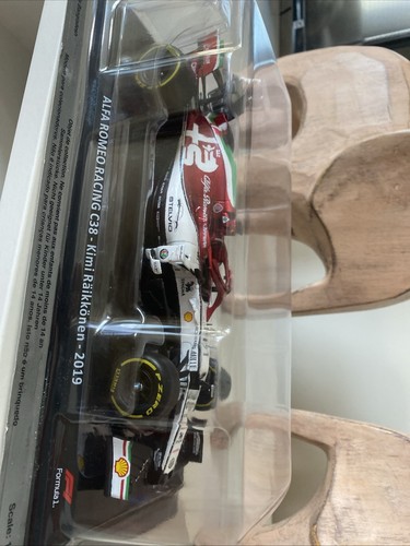 Formula 1 ALFA ROMEO C38 Räikkönen 2019 - 1:24 Diecast F1 Formula 1 ALFA ROMEO C38 Räikkönen 2019 - 1:24 Diecast F1