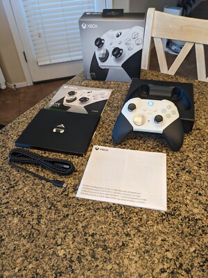 NEW Xbox Elite Series 2 (1797) Wireless Gaming Controller Core (White)