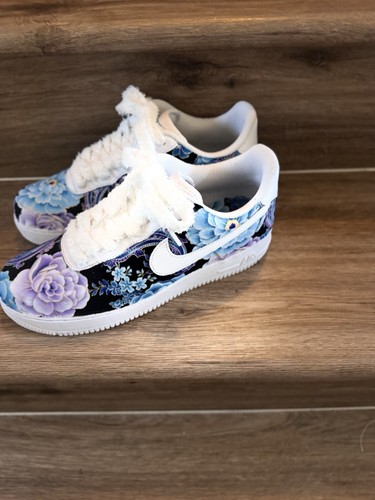 NIKE CUSTOM FLORA AF1