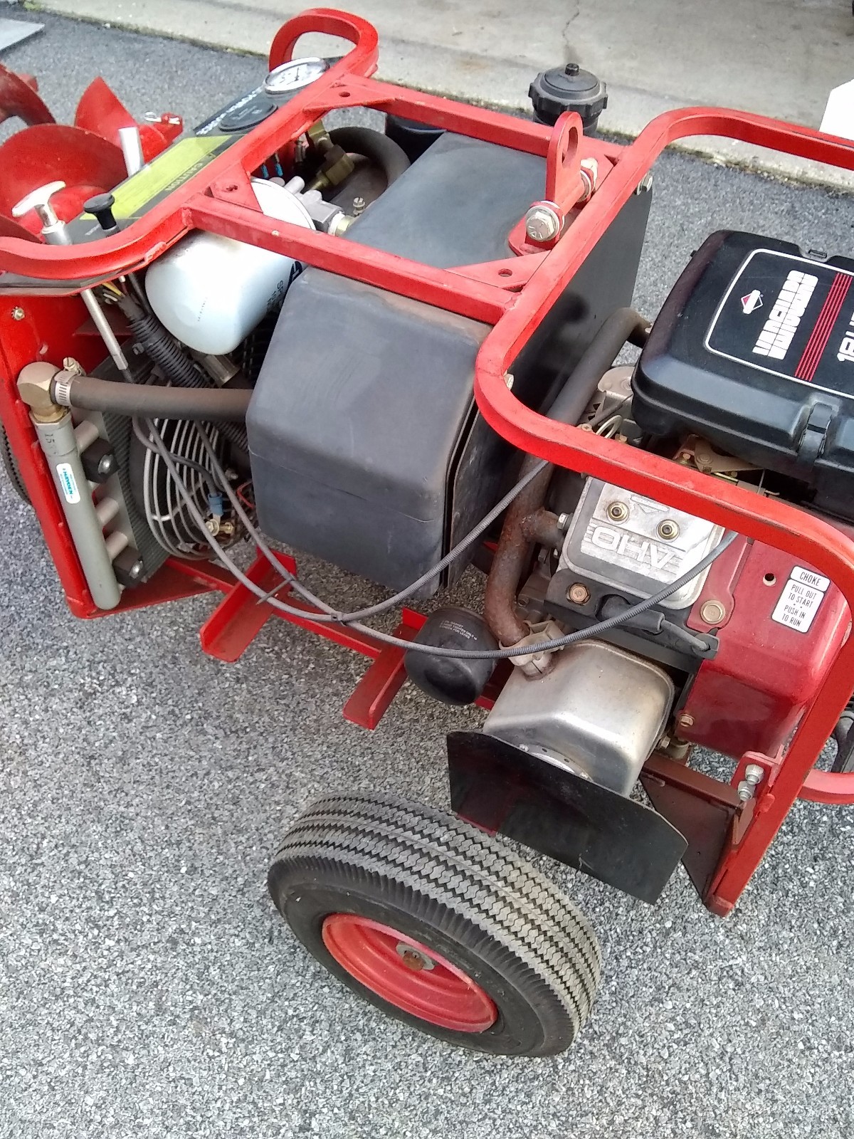 LITTLE BEAVER 18HP HYDRAULIC POWER SOURCE W/AUGERS ( 1 hour)