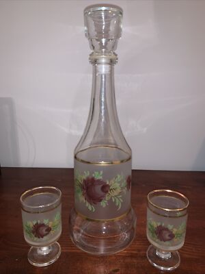 Interpur Glass Decanter with Stopper & Matching Shot Glasses Red Rose Pattern