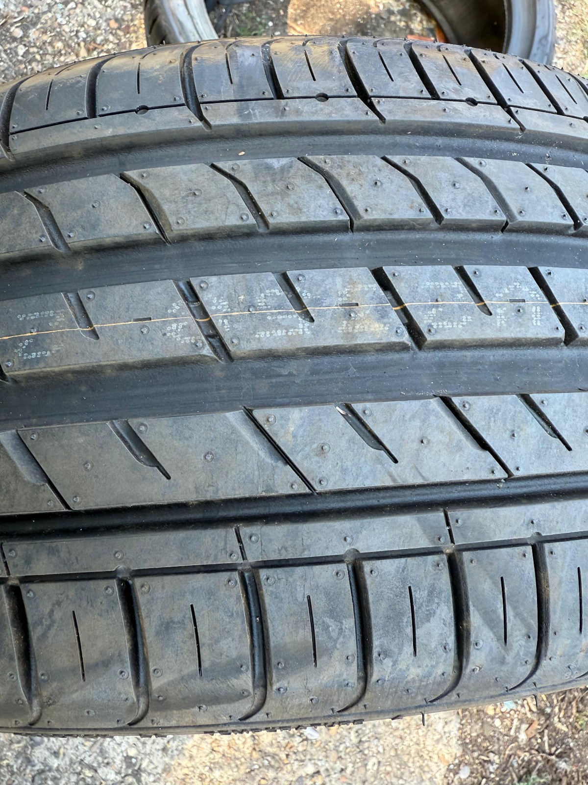 New 215 40 18 Nexen, Nfera SU1, XL, 89Y, x1 Tyre (F1_tyres) L3816