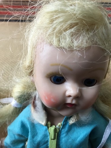 EARLY VINTAGE GINNY VOGUE DOLL PAINTED LASH SLW DOLL TAGGED OUTFIT