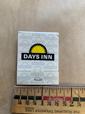 Days Inn Vintage Hotel Advertising Matchbook - Unstruck