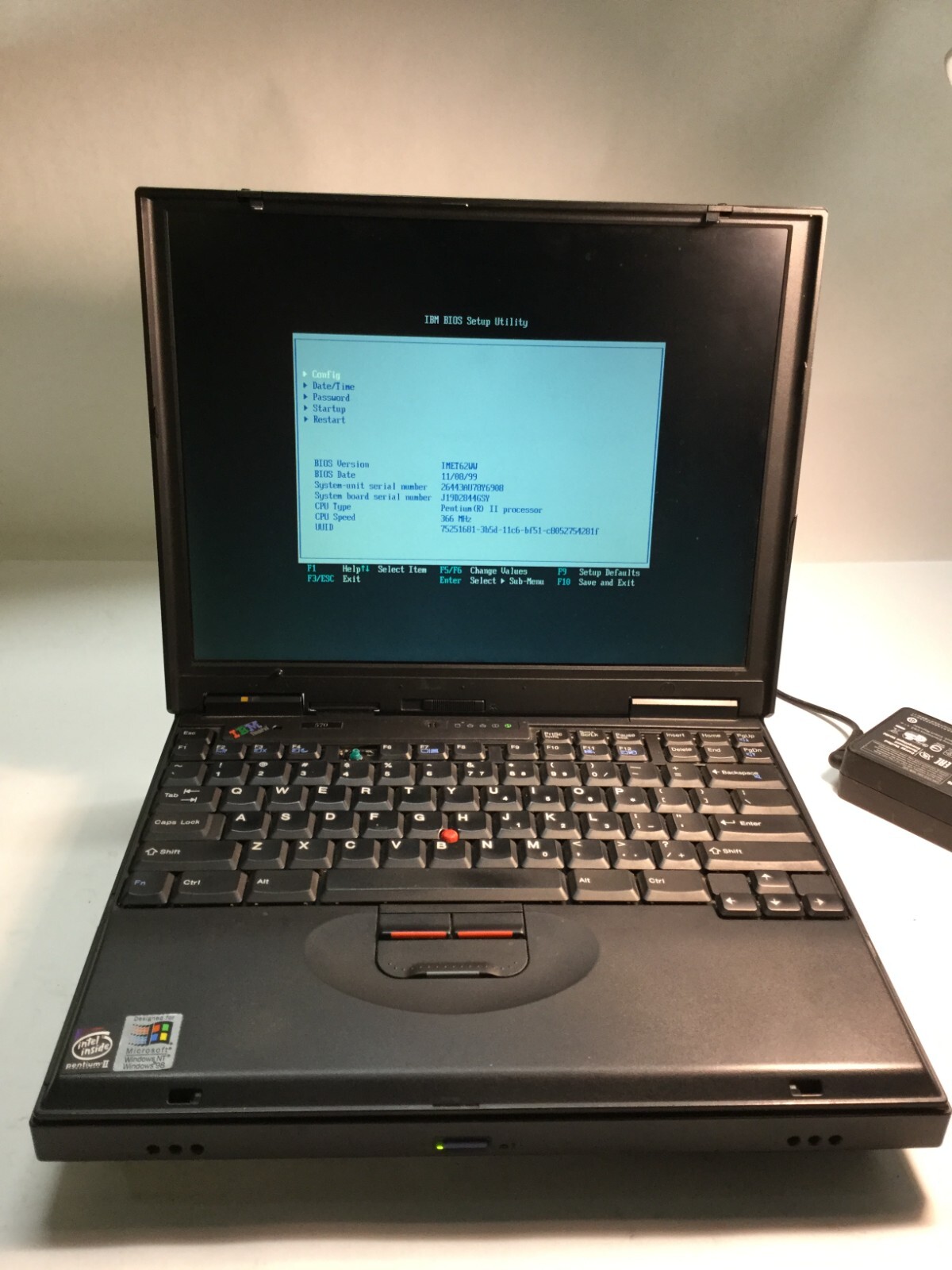 IBM ThinkPad570E PentiumⅢ500MHz Mem320MB VINTAGE IBM ThinkPad 570 13