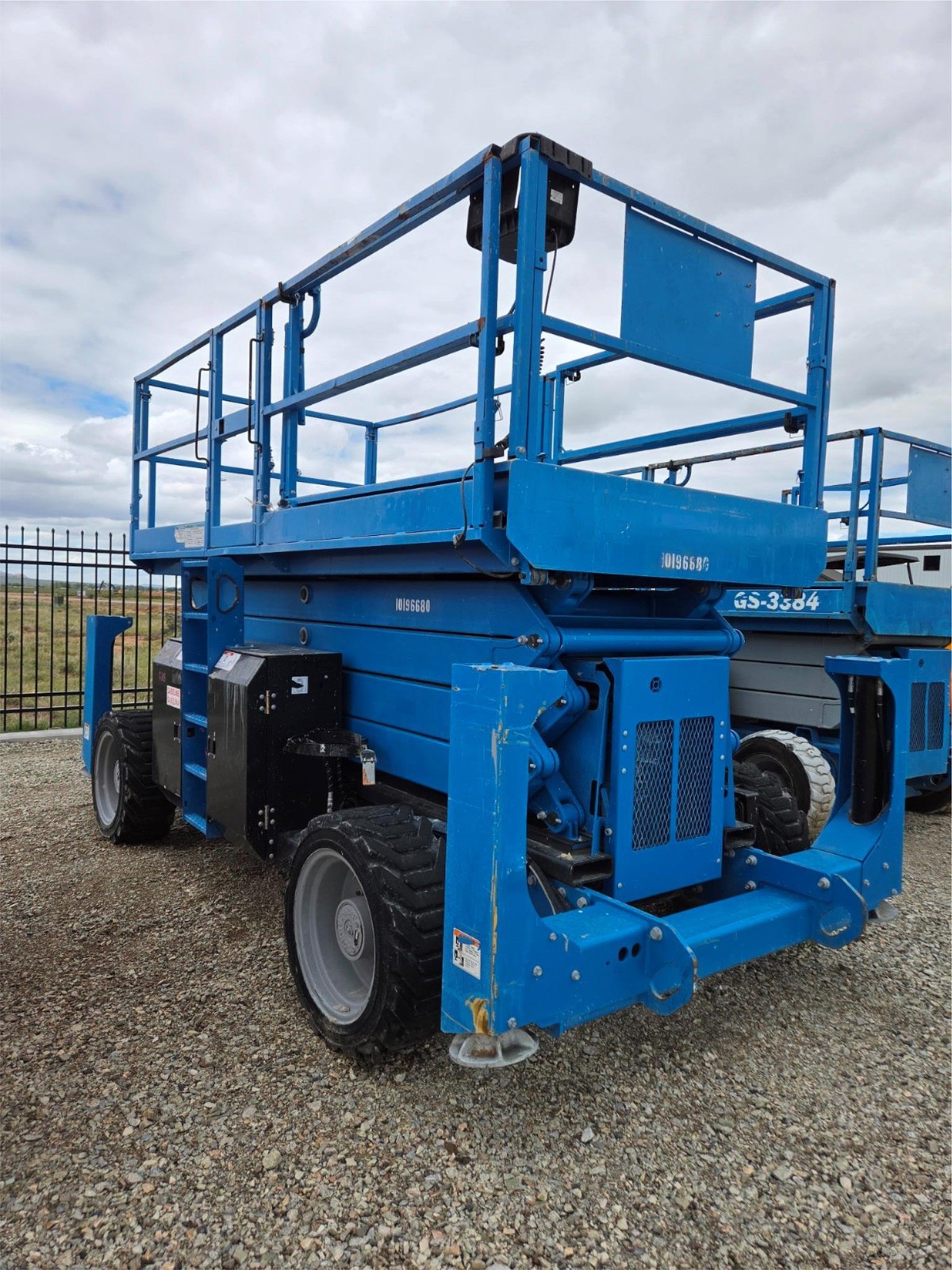 2012 Genie GS-3384 RT 4x4 Dual Fuel Scissor Lift # 4615