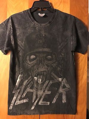 jel zna neko gde mogu da kupim ovu majicu?