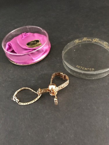 Vintage ABON 14K Gold Plated Floral Design Glove Ring Holder - Purse Attachment