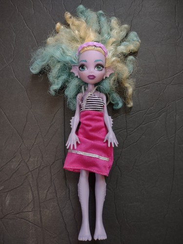 2018 Monster High Doll Kelpie Blue Little Sister Lagoona Blu