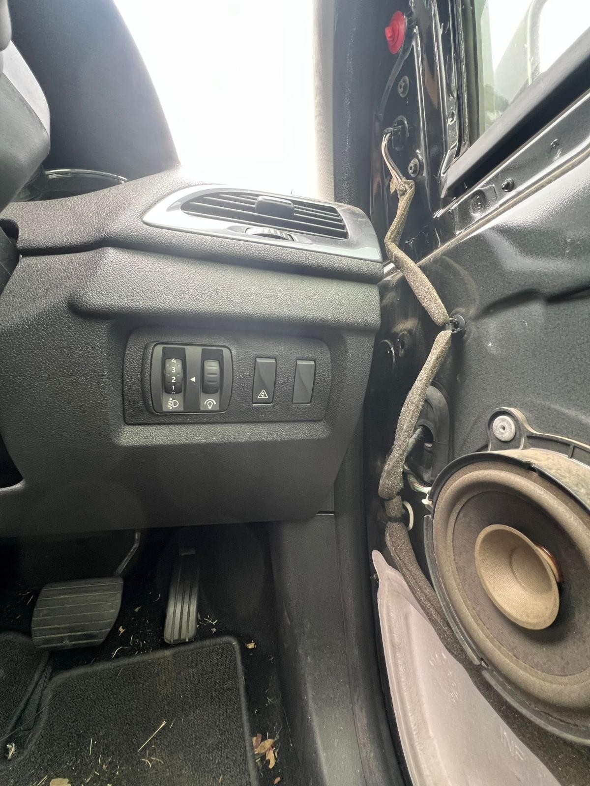 RENAULT MEGANE K95 05/2013-05/2016 LEFT TAILLIGHT IN BODY WAGON - thumbnail 10