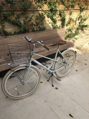 Veloretti Women's Bike Caferacer in Pebble Grey 1S Back Brake