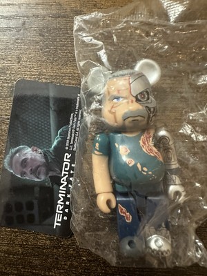 Be@rbrick Series 39 Terminator 