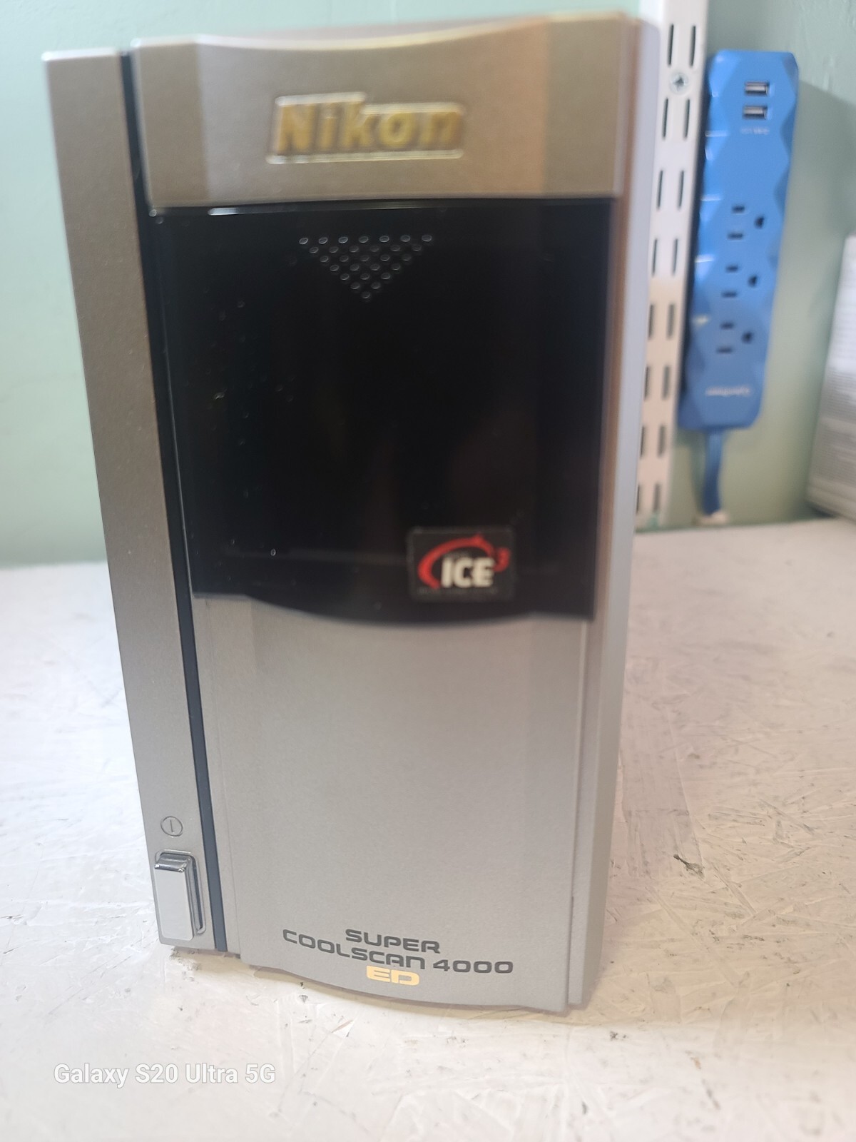 Nikon LS-4000 ED Super CoolScan Photo, Slide & Film Scanner W/Power Cord