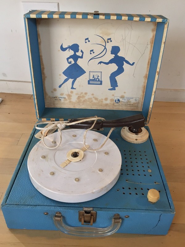 Lionel (Train) STRIPED MCM mid century Vintage Record Player 42000 art deco