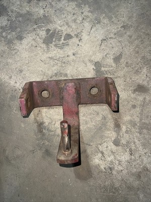 International W-400 Wheetland 400 Farmall Rear Seat Bracket Antique Tractor