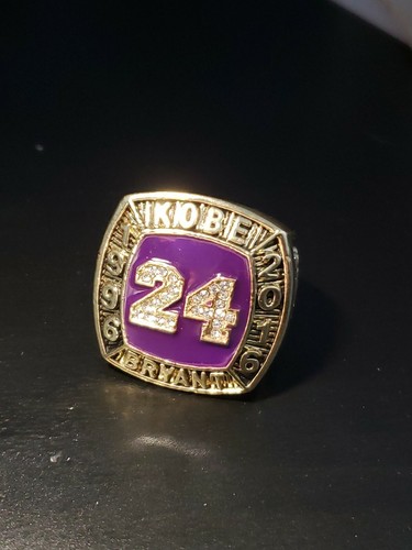 Kobe Bryant Lakers ゴールデンエディション レプリカ新品未使用 Kobe Bryant 2008-09 Lakers Premium Gold Mitchell & Ness