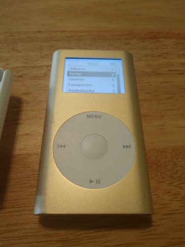 Apple iPod Mini Model A1051 2nd Generation 4GB GOLD