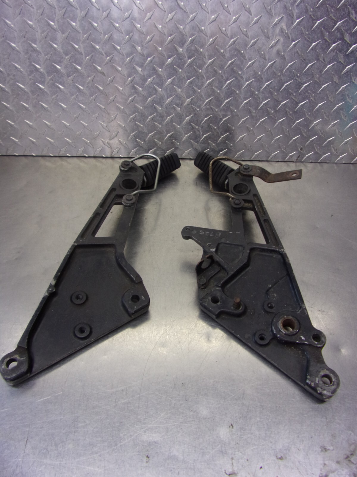 たなページ B175 G KAWASAKI NINJA 1000 A ZX - 10 1986 OEM REAR RIGHT & LEFT