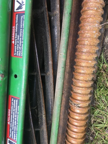 JOHN DEERE 2500 GREENS MOWER HEADS