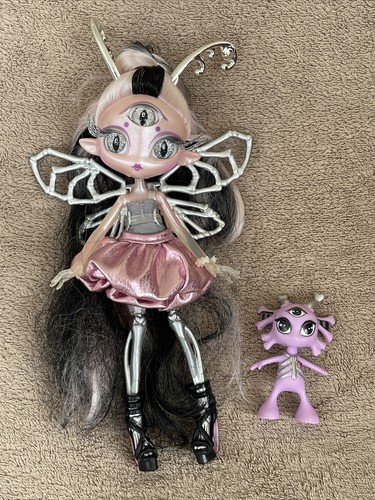 Novi Stars Doll Vera Tabray Super Novas With Pet IBBY
