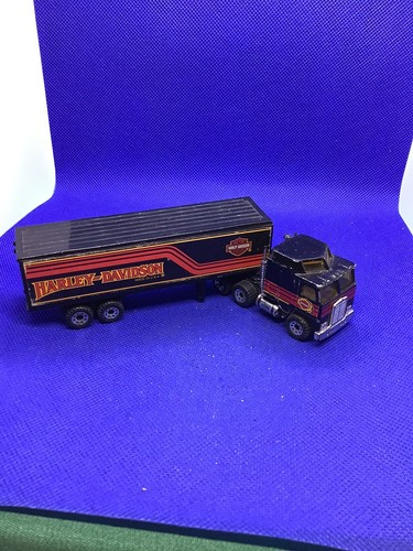 MATCHBOX 1981 Harley Davidson Road Riders Tractor Trailer