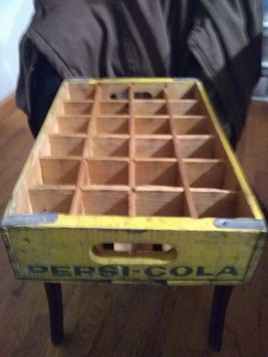 MID 20TH C VINT PEPSI COLA WOODEN BOX CRATE (24) BOTTLE CARRIER 18.5