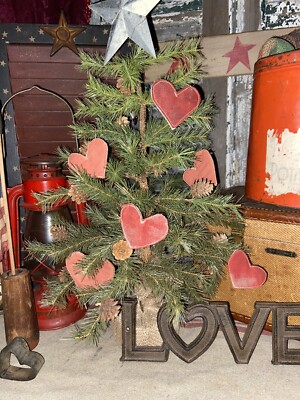 Primitives Primitive Valentine Hearts