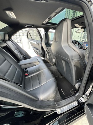 image 3 of interior