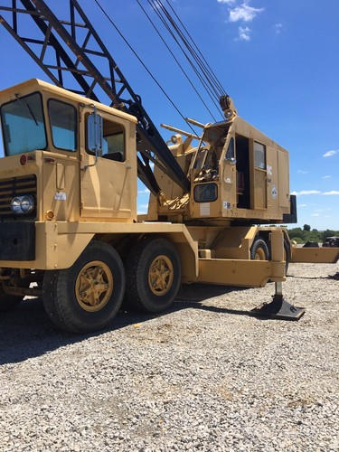 1995 Linkbelt HC78 30-Ton Truck Crane
