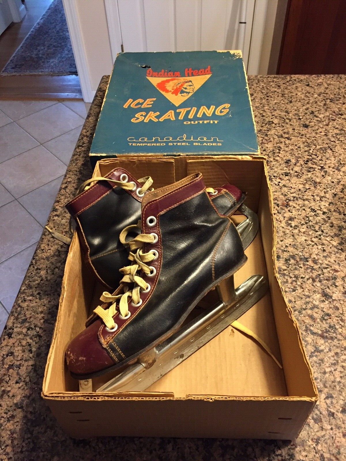 Vintage Indian Head Ice Skates, 1960s, Size 5, Men's Hockey