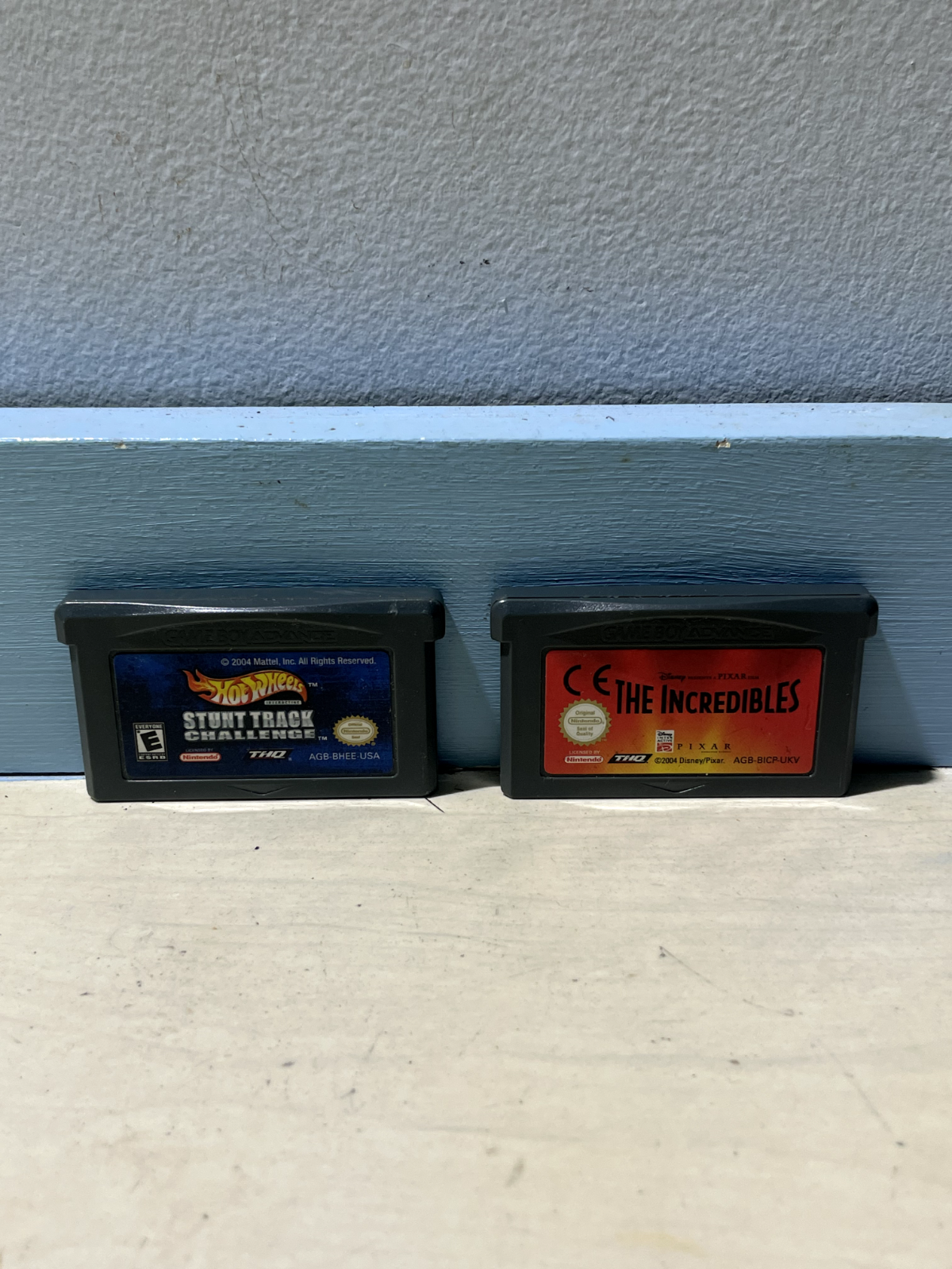 Nintendo Gameboy Advanced Hot wheels + The Incredibles Game Cartridges