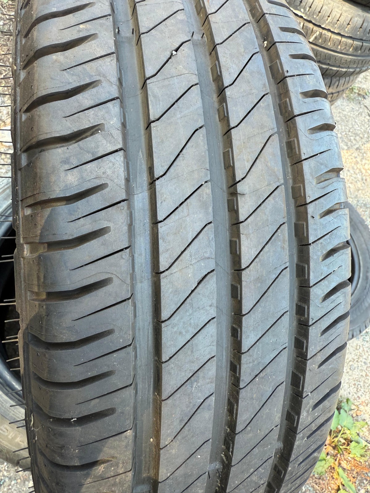 New 215 65 16C Michelin, Agilis 3, 106/104T, x1 Single Tyre (F1_tyres) YD170