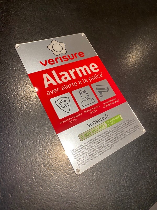 Plaque Dissuasive Neuve Verisure Authentique Version 2025 24 Cm X 15 Cm