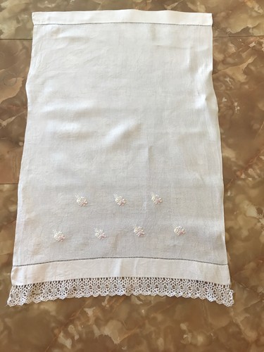 Vintage Embroidered Hand Towel, White, Floral, Lace Trim, Farmhouse,  21 x 33