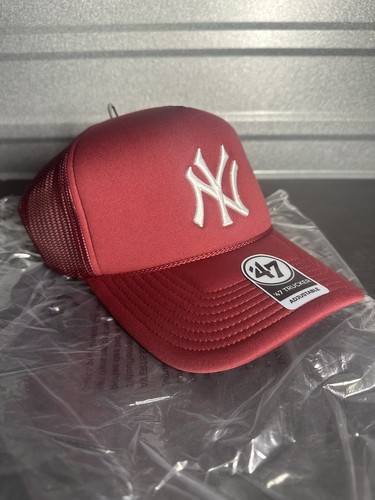 47 UO Exclusive NY New York Yankees Trucker Hat Brand New