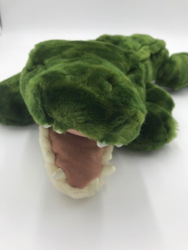 Alligator Crocodile Animal Alley ToysRUs 2000 Plush Suffer Animal 21” Long