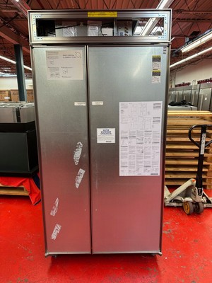 42  Subzero Refrigerator Panel ready With Water Dispenser BI42SIDO (New 2019)