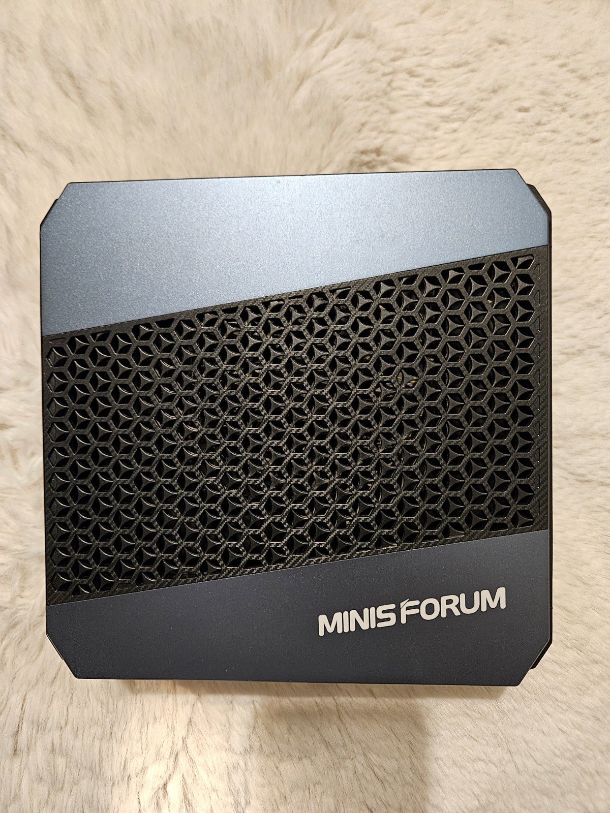 Minisforum EliteMini HX90 Mini PC AMD Ryzen 9 5900HX / 32GB