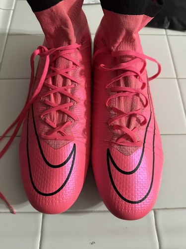 nike mercurial superfly hyper pink