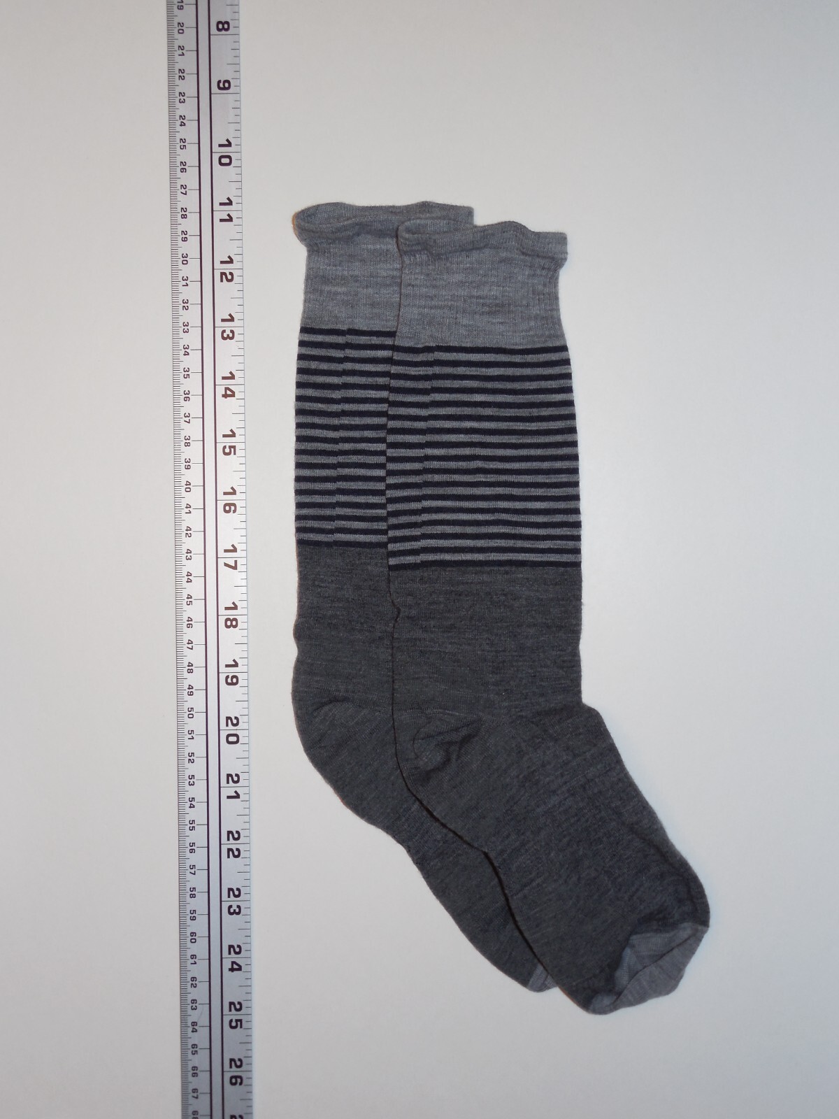 Women's Medium 7-9.5 Calf Grays Blues Striped Lt Wt No Padding