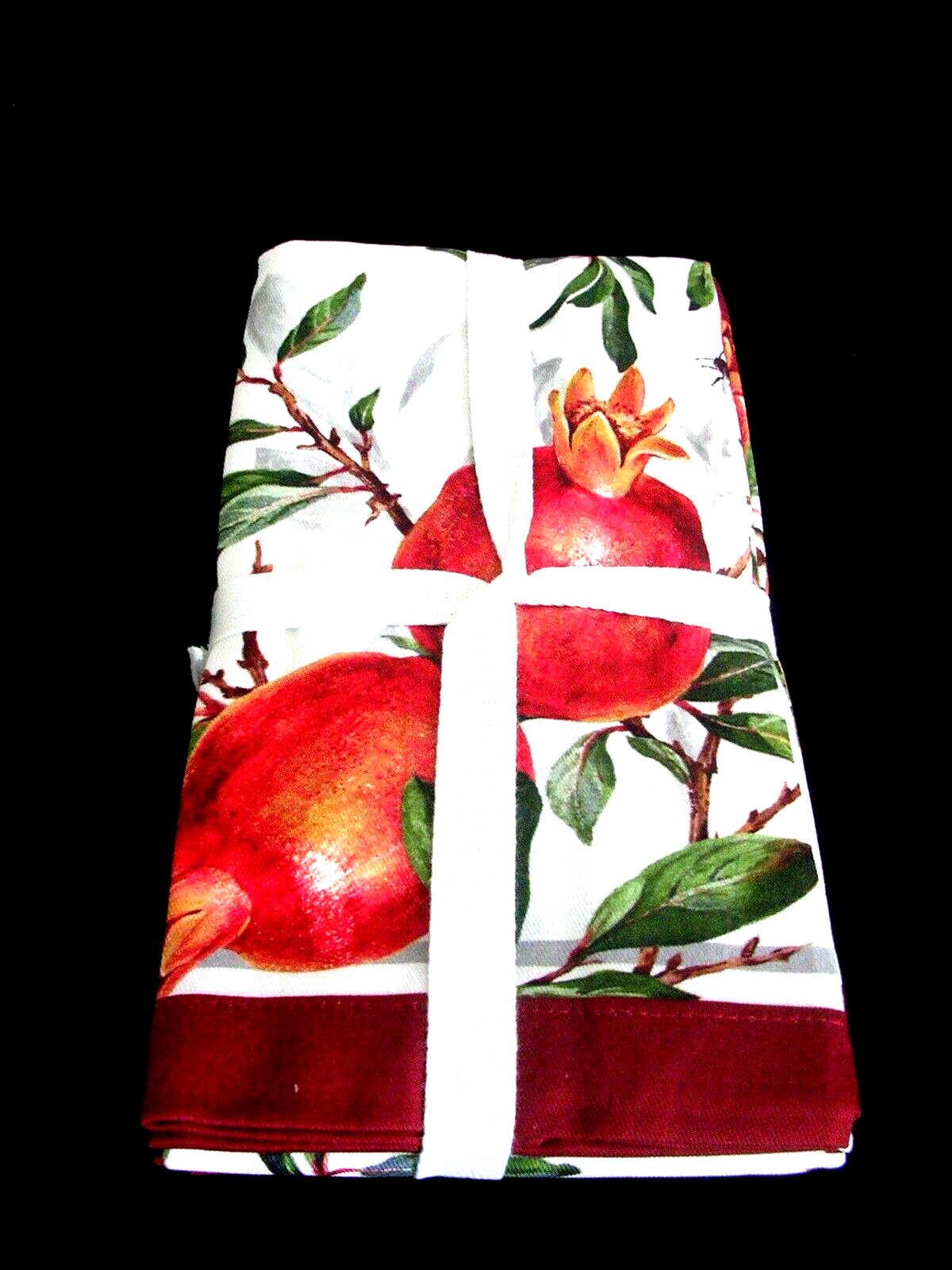 WILLIAMS SONOMA POMEGRANATE DINNER NAPKINS SET OF FOUR 100% COTTON NEW WITH TAGS