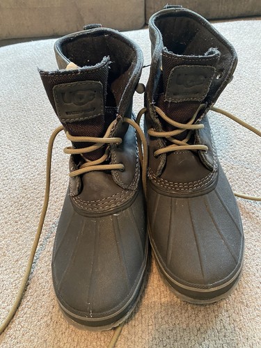 UGG Mens Emmett Duck Boots Size9.5 
