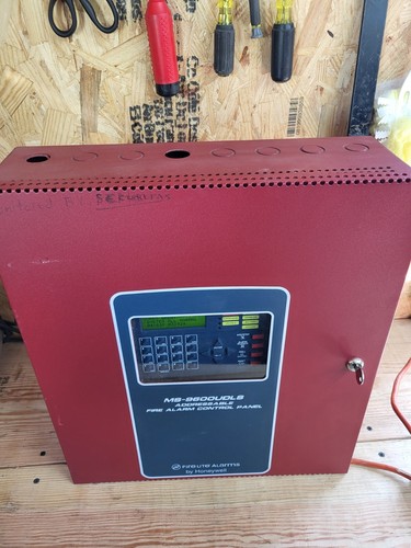 Fire-Lite MS-9600UDLS ADDRESSABLE FIRE ALARM PANEL, WORKS GREAT