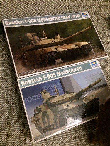 T-90S MODERNIZED (Mod 2013) 1/35キット　開封品 Russian T-90S MODERNIZED (Mod 2013) 09524-1/35 Series