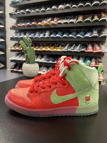 ☆【NIKE】☆Nike SB Dun.k High Pro QS Strawberry☆23-29cm☆ Size 7.5 - Nike SB Dunk High Strawberry Cough CW7093-600 | eBay