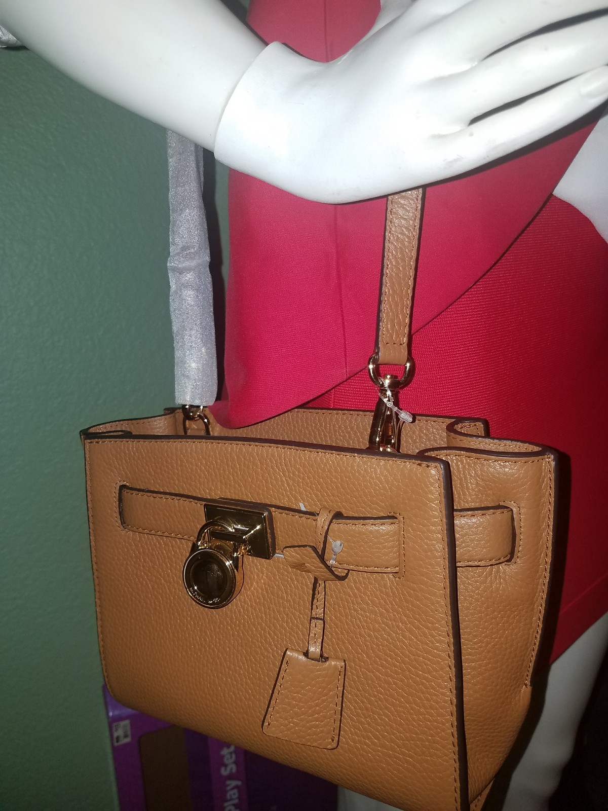 michael kors hamilton traveler